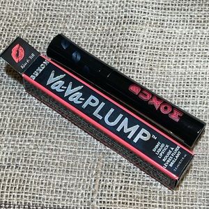 ☀️3/$25 Buxom plumping lipstick